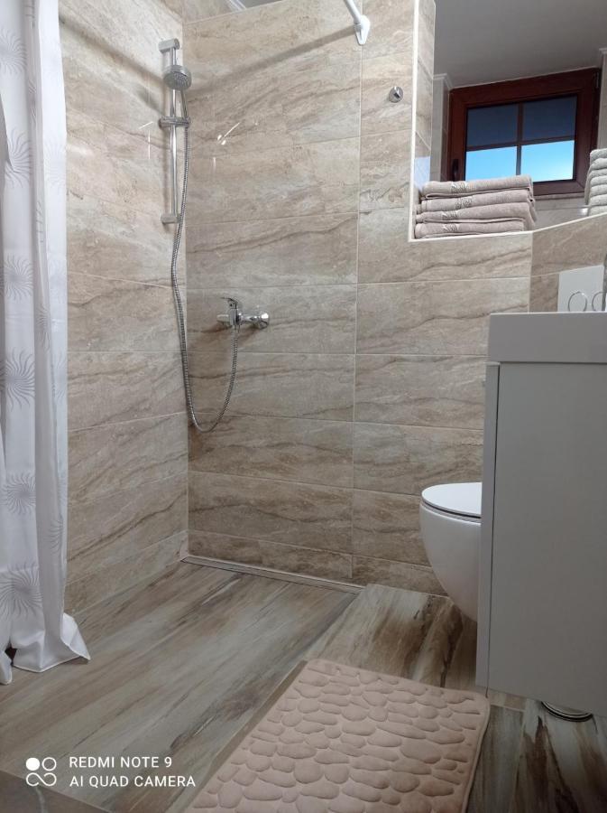 Zerko Holiday Home - Vineyard Chalet With Sauna And Jacuzzi Free Mirna Екстер'єр фото