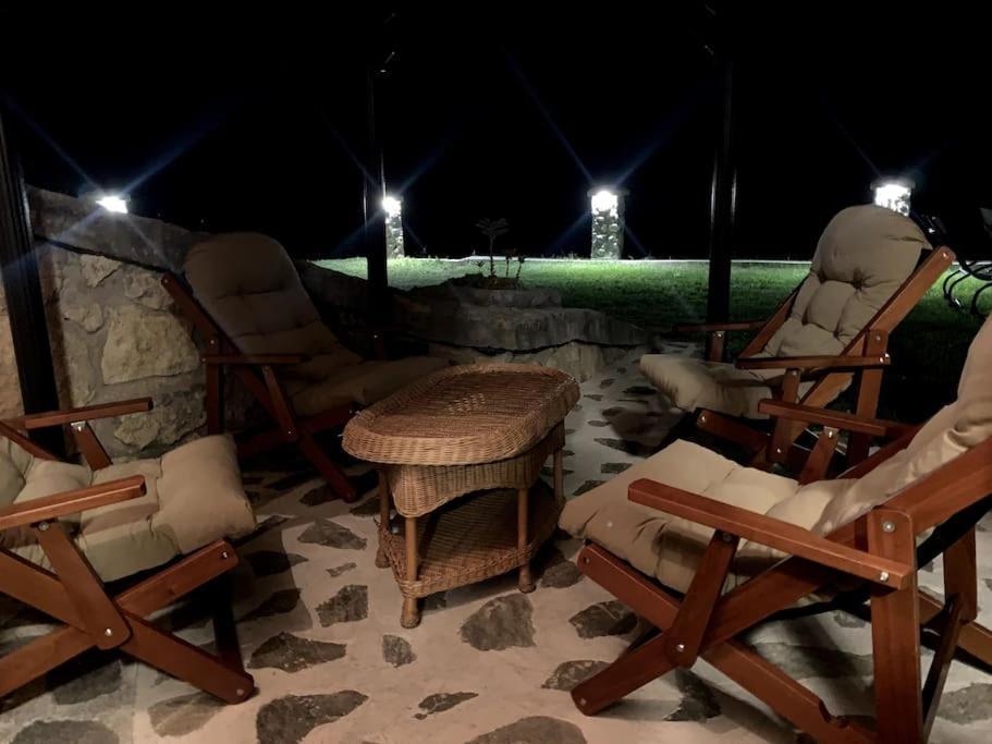 Zerko Holiday Home - Vineyard Chalet With Sauna And Jacuzzi Free Mirna Екстер'єр фото